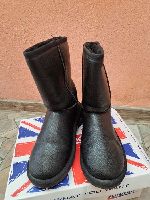 Cizme negre,stare foarte buna