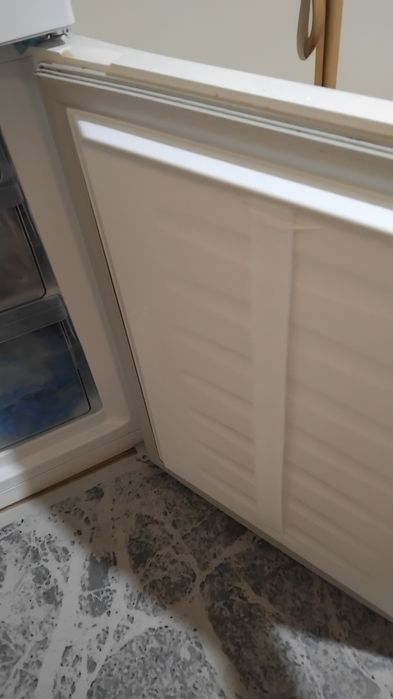 Продается Холодильник