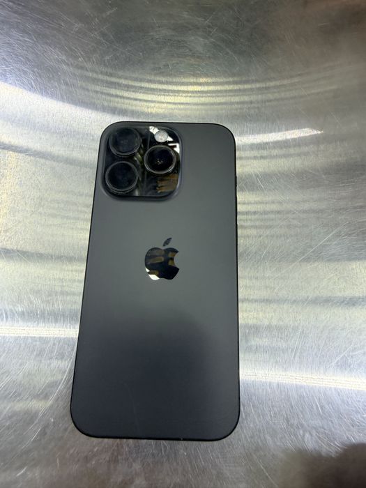 Iphone 15 pro qora rang 128g