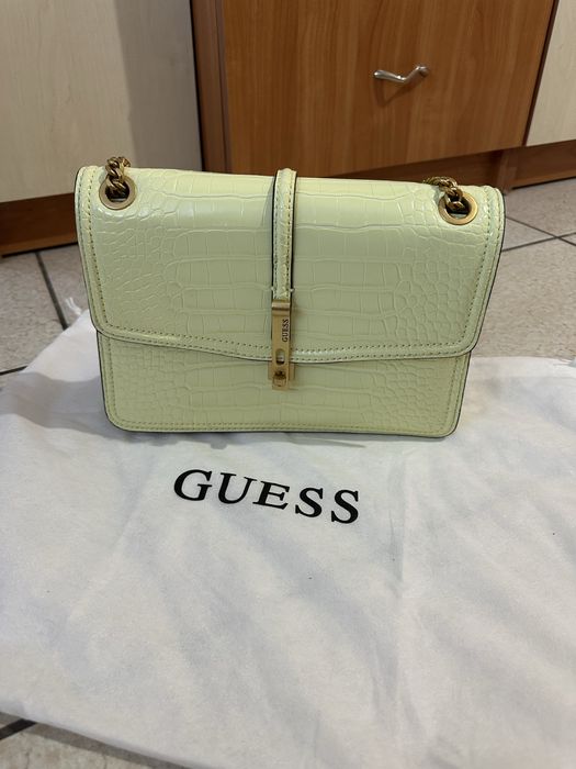 Guess чанта лайм