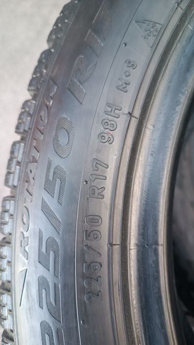 225/50/17 Pirelli