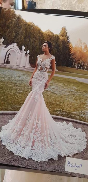 Pachet mireasa, Mariage a Paris