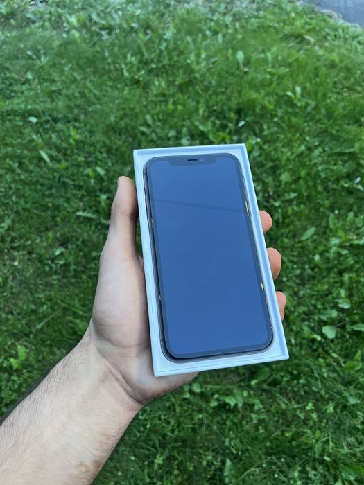 iPhone 11  128ГБ  ИДЕАЛ