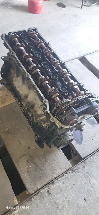 Запчасти на бмв м54б30