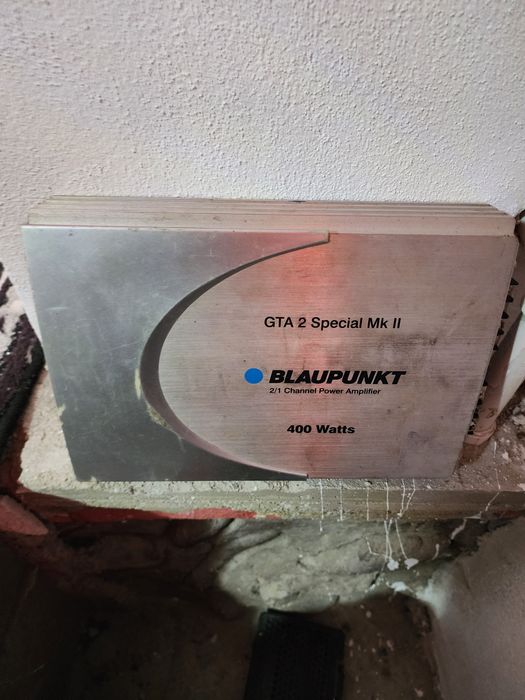 subwoofer și stai auto și  boxe de cameră Razer