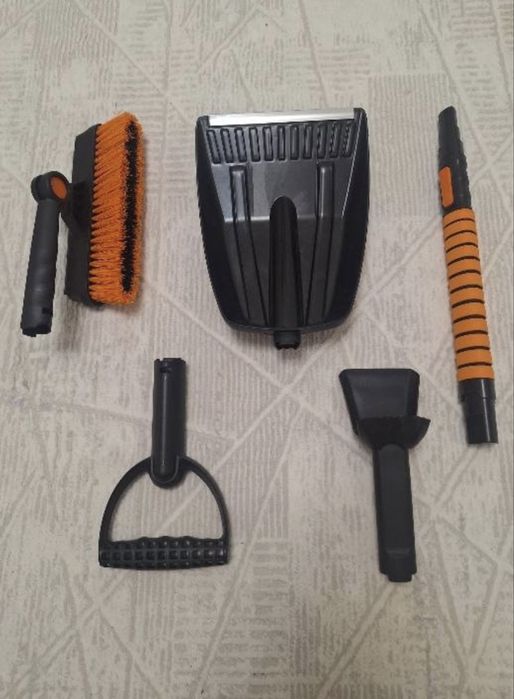 Щетка-лопата для уборки снега и грязи автомобиля