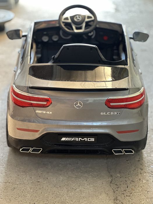 Mercedes GLC 63S AMG Electric pentru copii – 2 motoare, telecomandă, stare foarte bună