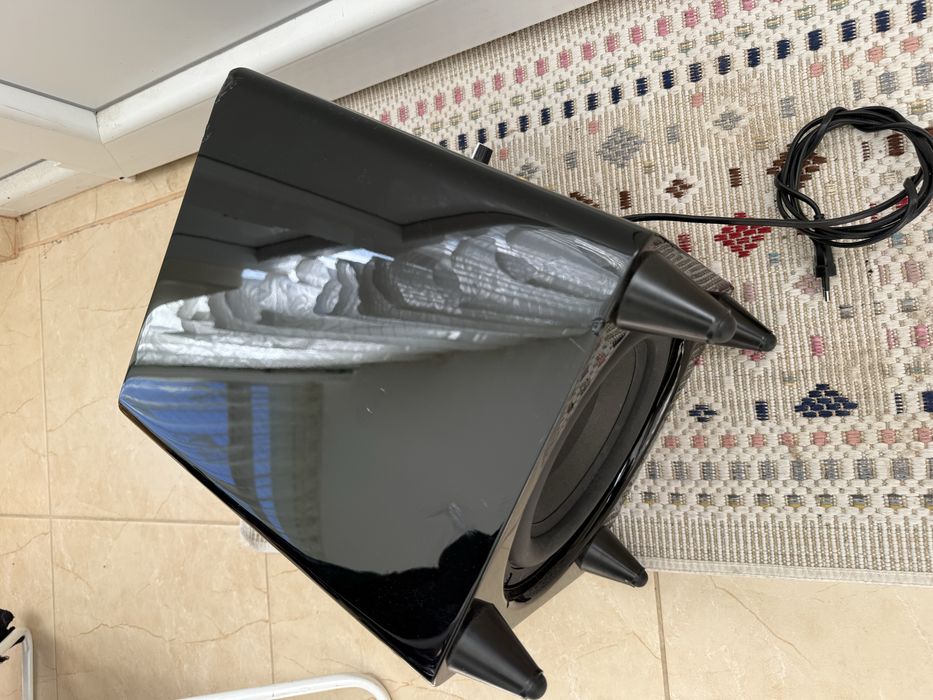 Haramn Kardon HKTS210 Subwoofer Активен
