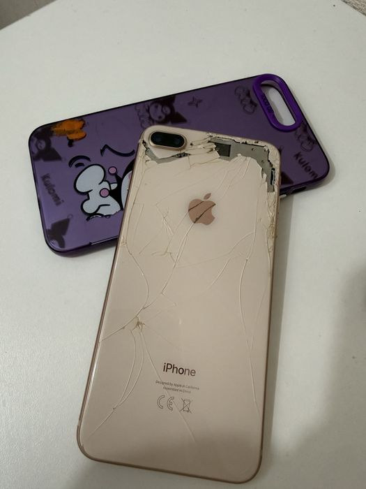 Продам IPhone 8plus
