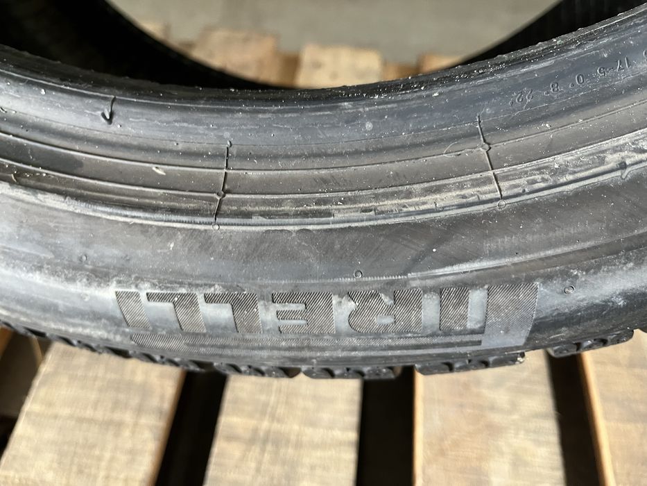 2 бр Гуми 285/40/20 Pirelli /2020/