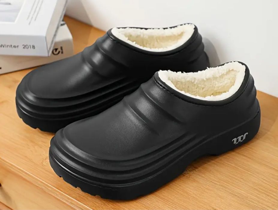 Леки мъжки обувки