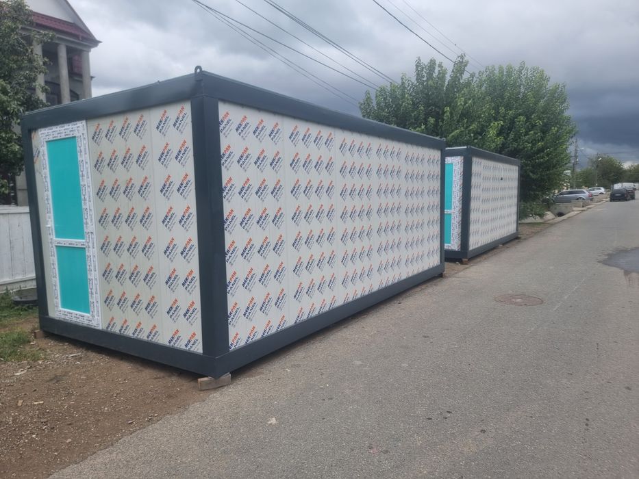 Container standard modular birou monobloc chiosc vitrina de locuit de dormit etc

7 Metri lungime x 2,4 Metri latime 
6 Metri lungime x 2,4 Metri lati