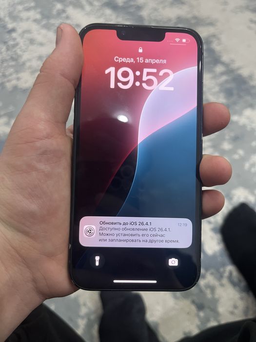 Продается айфон 13