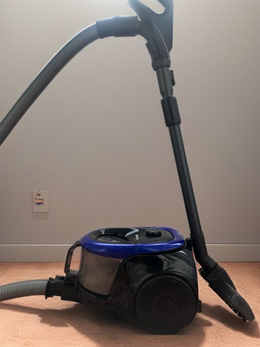 Пылесос Samsung 1800w