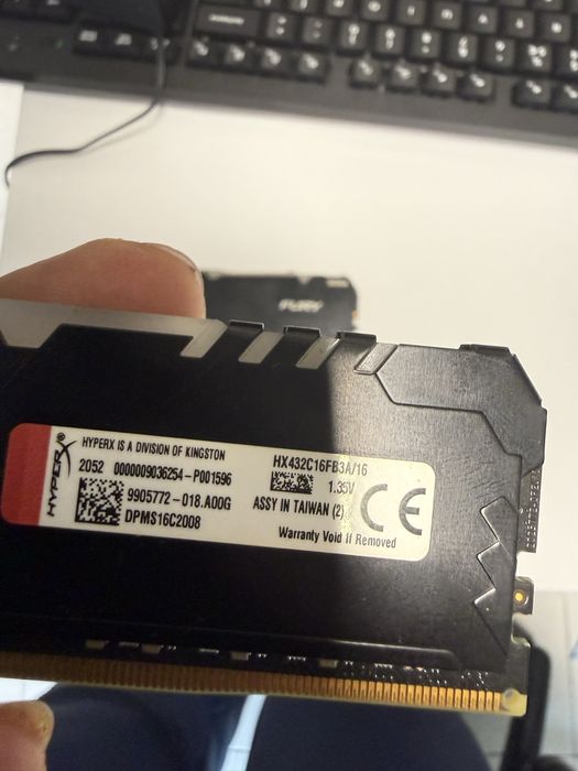 HyperX Fury 32GB DDR4 3200MHz kit 2x16GB gaming rapid impecabil PC