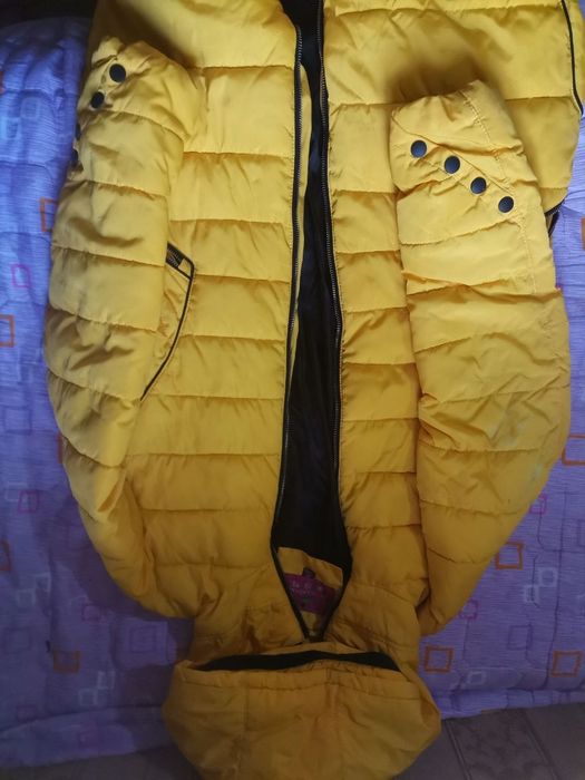 Продаю женские куртки