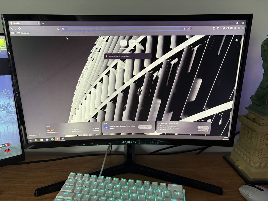 Monitor Gaming curbat LED VA SAMSUNG LC24RG50, 23.5", Full HD, 144Hz, FreeSync, negru