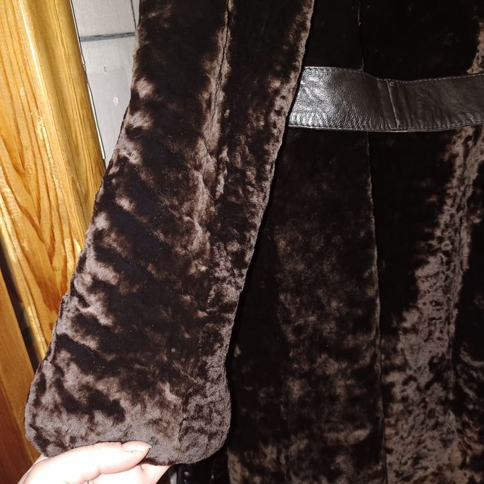 Продам шубу из астрагана