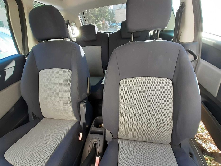 Autoturism Peugeot 1007