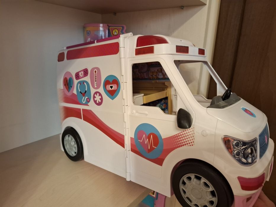 Ambulanta Barbie