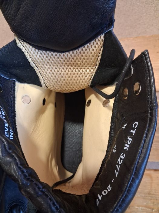 Продам берцы 43 размер