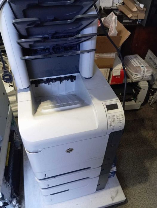 Принтер HP  600   М603 Hewlett-Packard