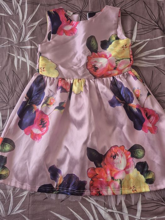 Рокли за момиче 6 год.