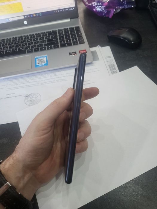 Продам Samsung galaxy s20 FE duos