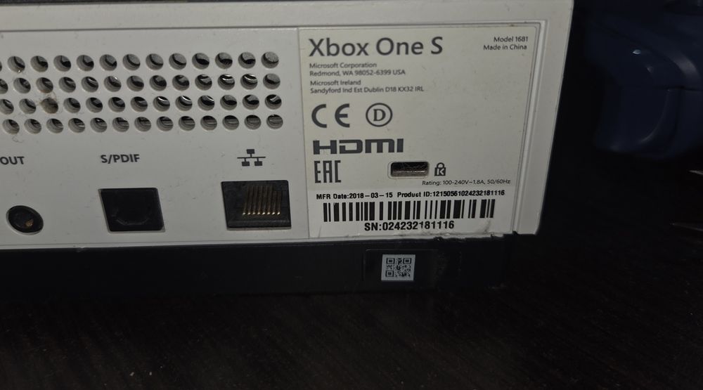 Xbox One S,varianta de 1Tb