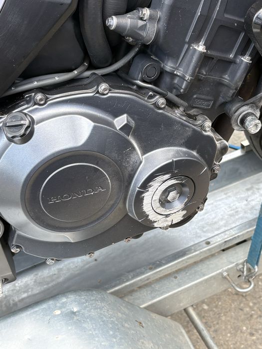 Vand Honda CB1000R avariat usor