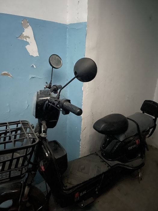 Продам электровелик sk8