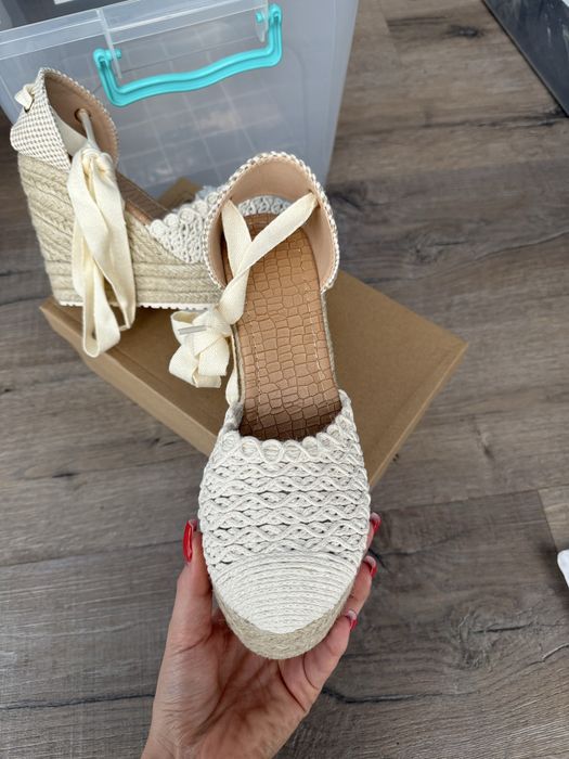 Нови дамски еспадрили на платформа 36 номер