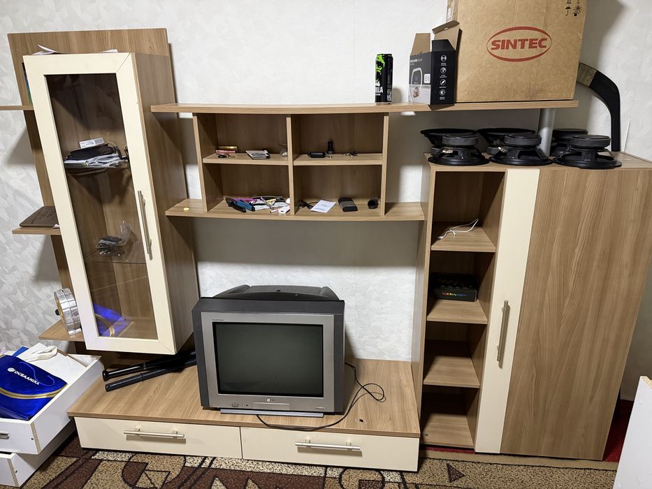 Продам стенку в гостиную