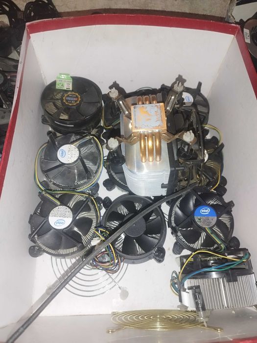 Ventilator/cooler/12V / 24V / 220V socket 775