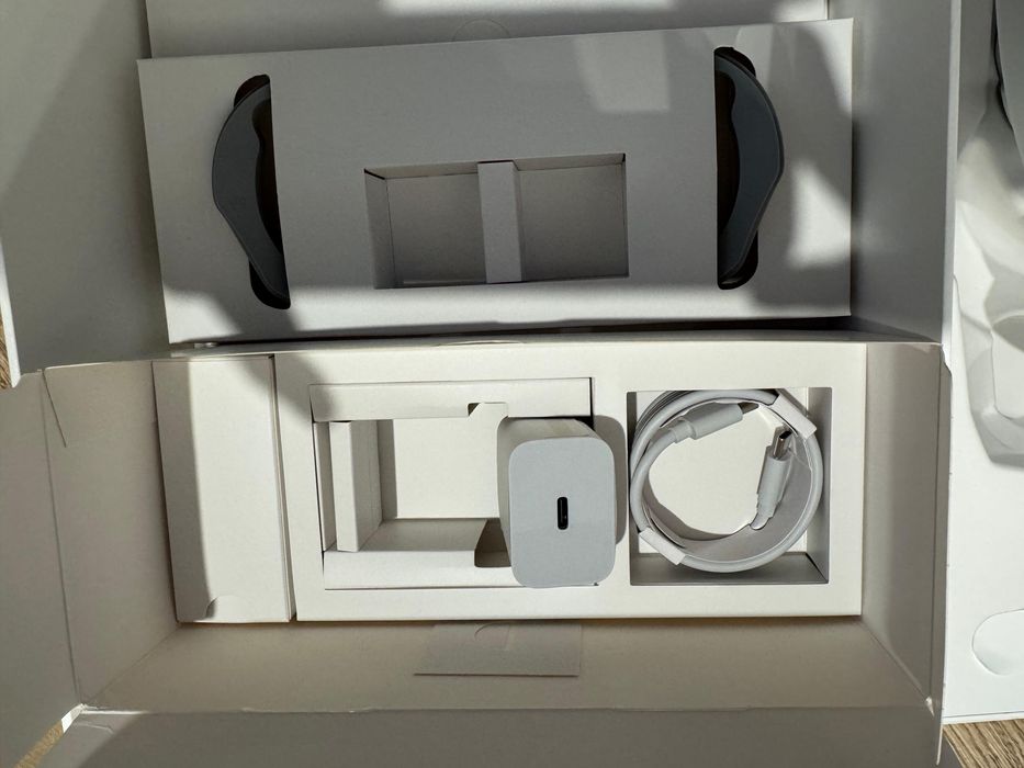 Ochelari VR Pico 4 All in One , impecabil ca noi