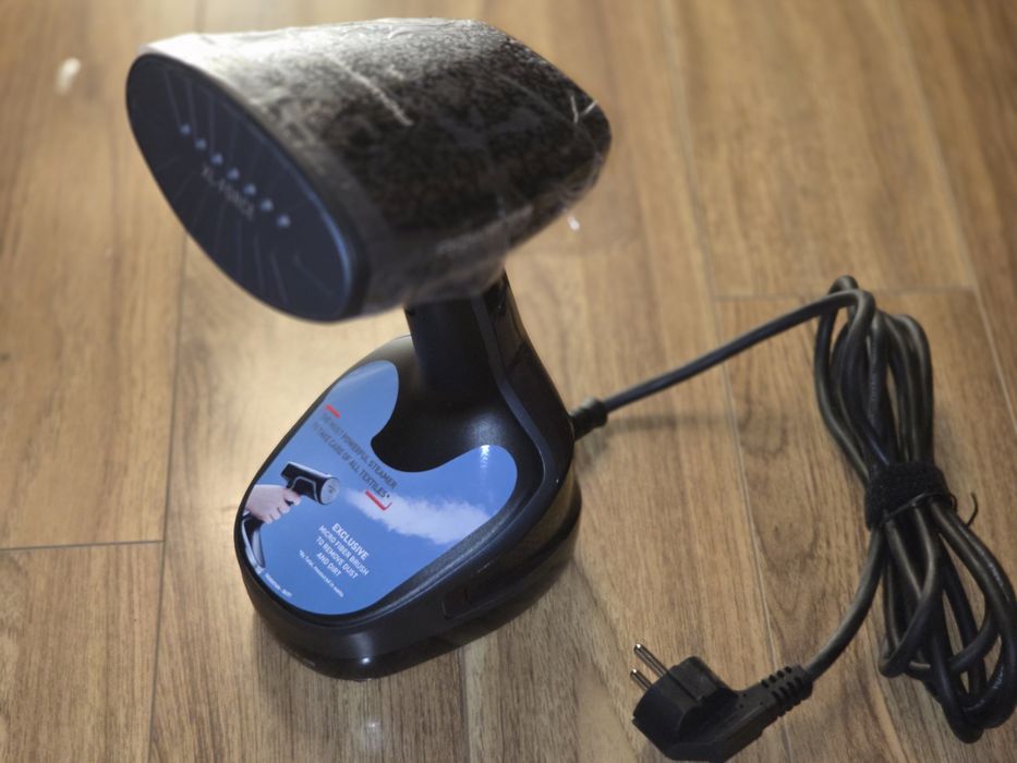 Aparat  aburi  Rowenta XL Air Force Steamer