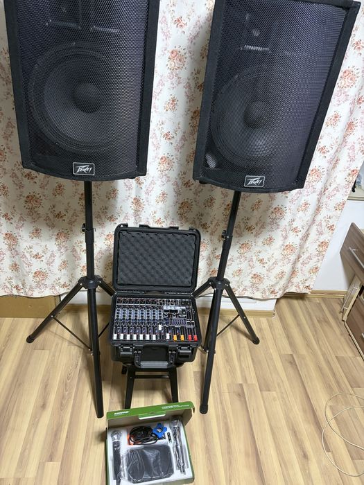 Комплект музыкальной аппаратуры Peavey, Shure