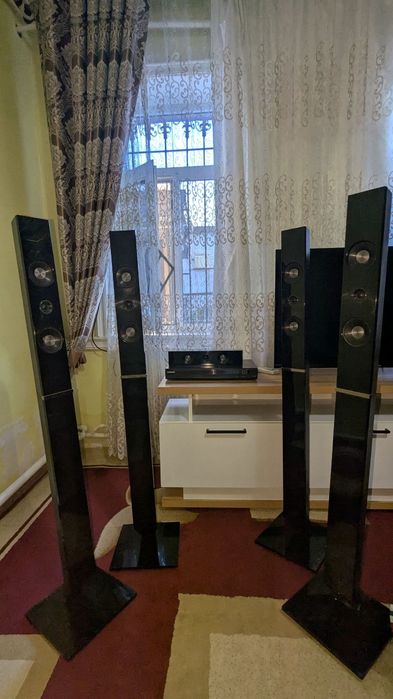 Damashniy kinoteatr sotiladi