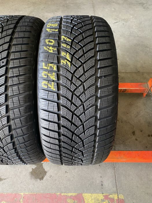 Anvelope iarna 225/40/18 Goodyear Ultra Grip Performance 225 40 18 R18