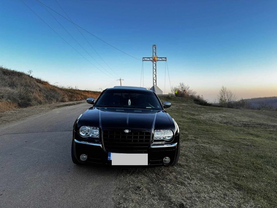 Vând Chrysler 300C
