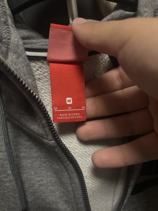 Nike суичър