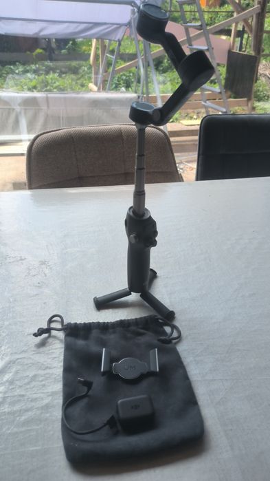 DJI osmo mobile 8