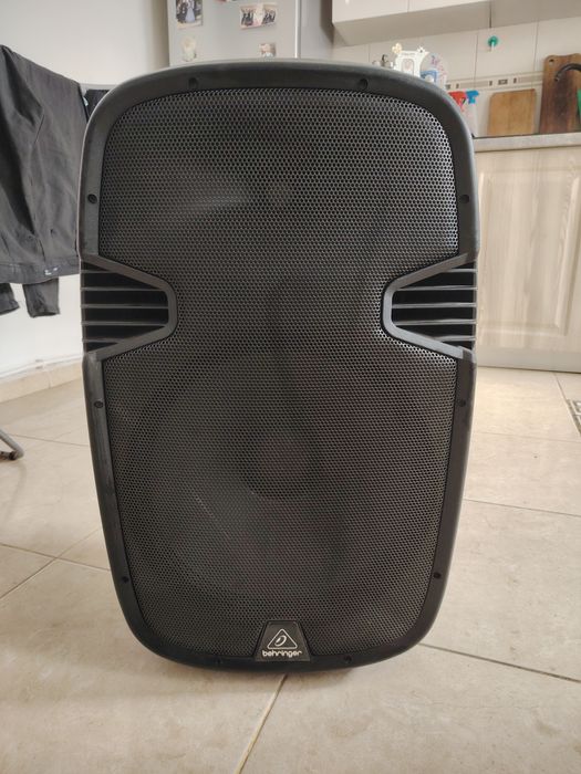 Boxă Nouă,Activă 300 W!