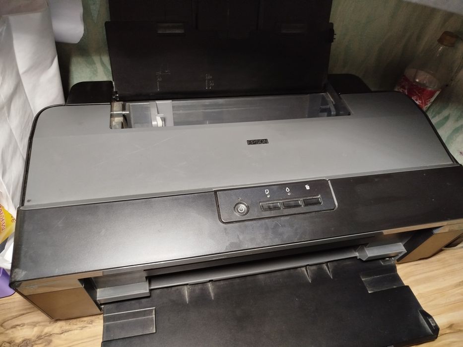 Продам струйный принтер L1300