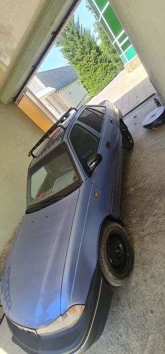 Ko'k Daewoo nexia 1