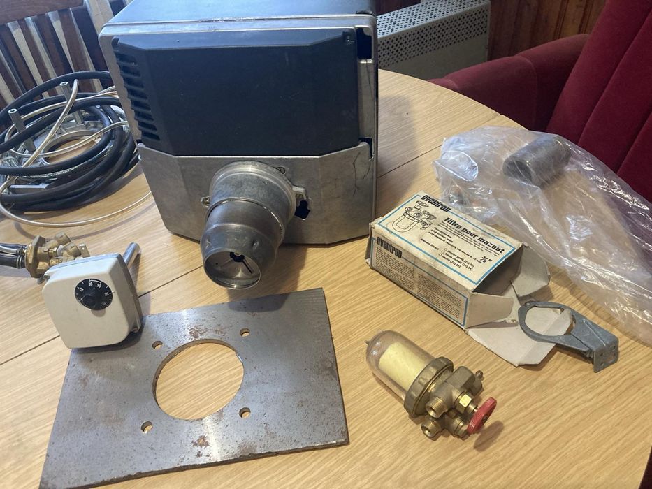 Нафтова горелка за масло