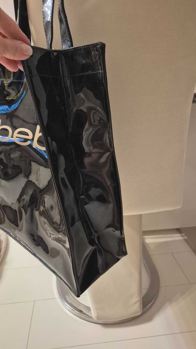 Шопинг чанта на марката bebe