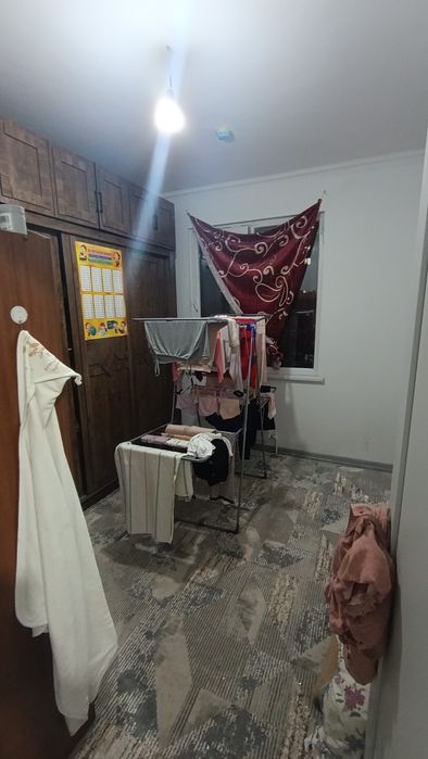 Yashnabod tumani olmos mahallasi 3/2/16  srochna sotiladi