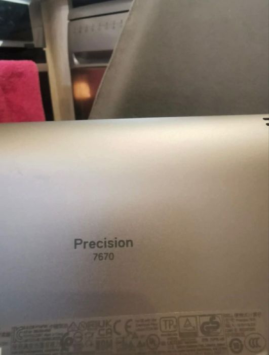 Dell Precision 7670  ram 64gb  1 tb ssd