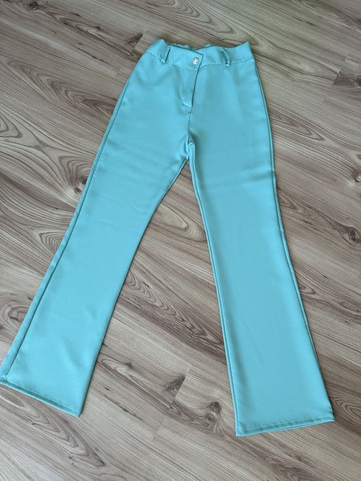 Дамски сет от две части